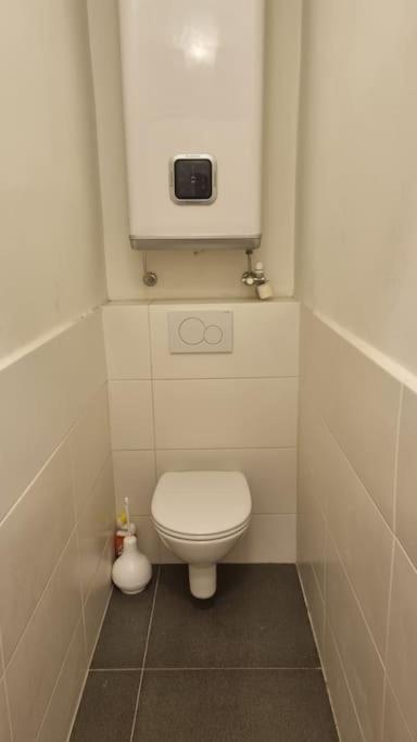 Apartament Grossraeumig Und Zentral Inklusive Parkplatz Graz